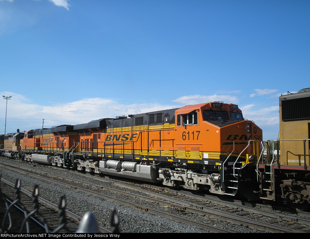 BNSF 6117